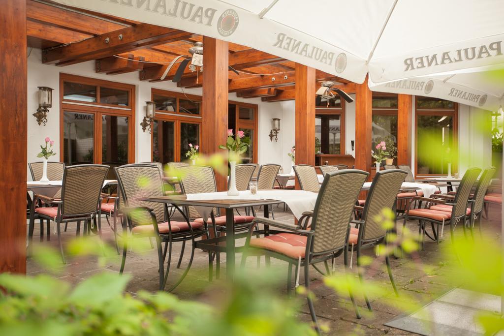Donzdorf Hotel & Restaurant Becher מראה חיצוני תמונה