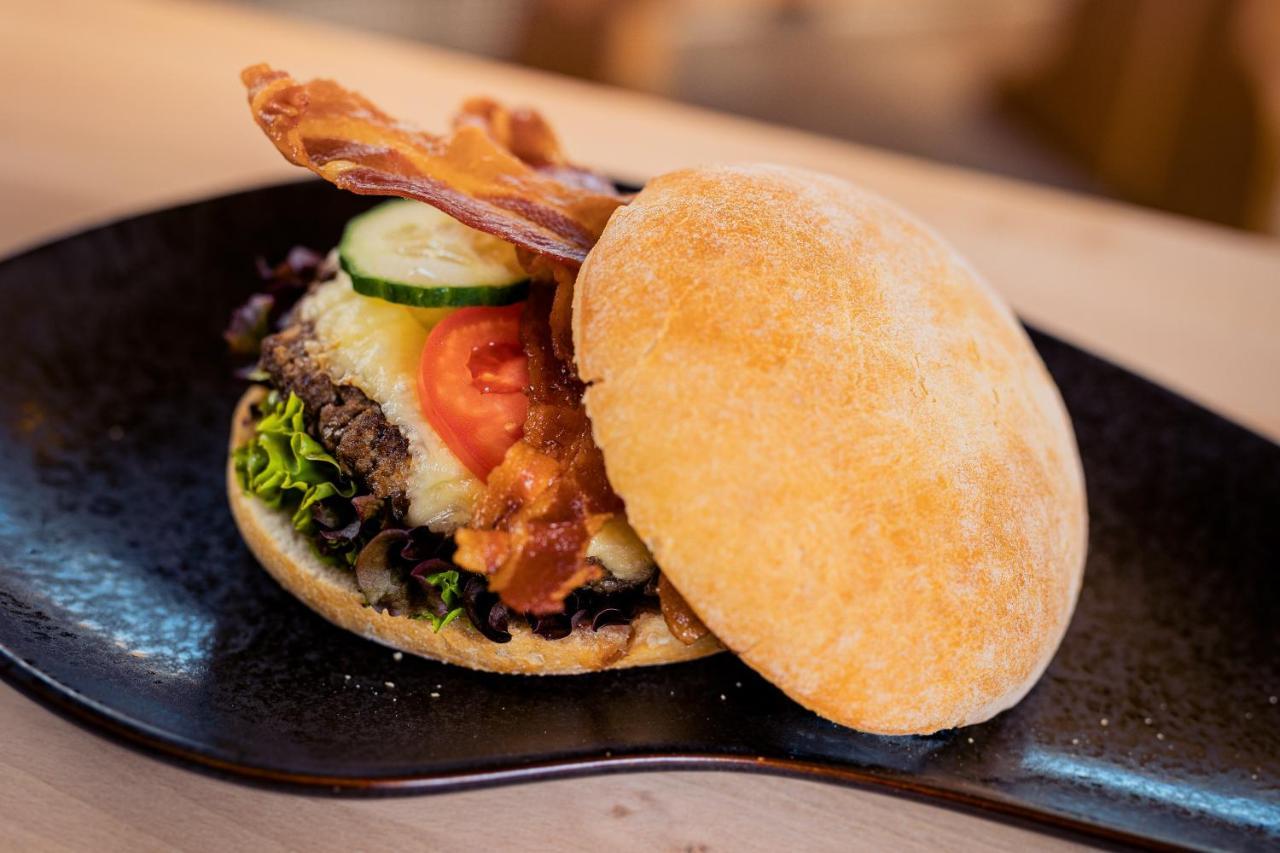 Donzdorf Hotel & Restaurant Becher מראה חיצוני תמונה