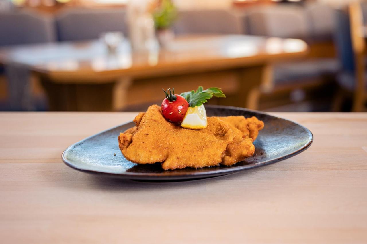 Donzdorf Hotel & Restaurant Becher מראה חיצוני תמונה